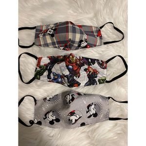 Face Mask Boy's size 7/10             H